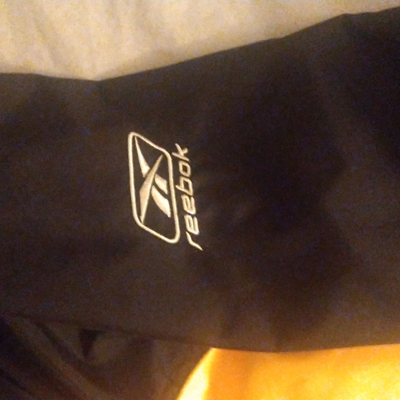 NFL/Reebok Pullover Steelers Jacket  Medium Black & Gold. A little Distressed - Picture 6 of 12